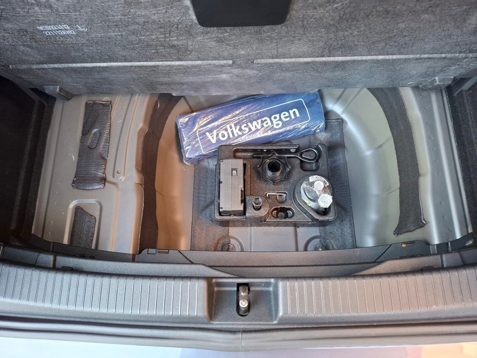 VOLKSWAGEN T-CROSS ADVANCE TSi