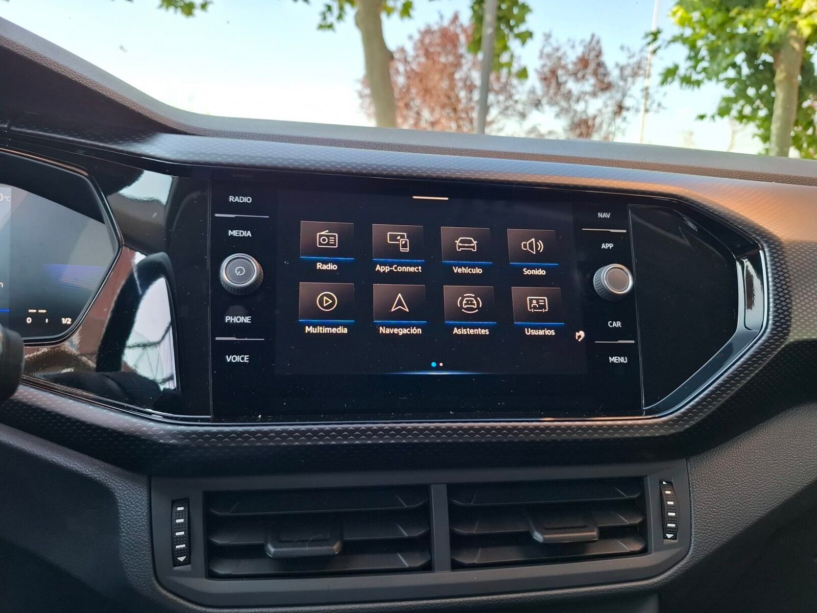 VOLKSWAGEN T-CROSS ADVANCE TSi