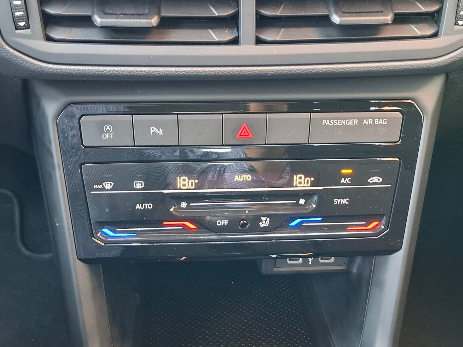 VOLKSWAGEN T-CROSS ADVANCE TSi