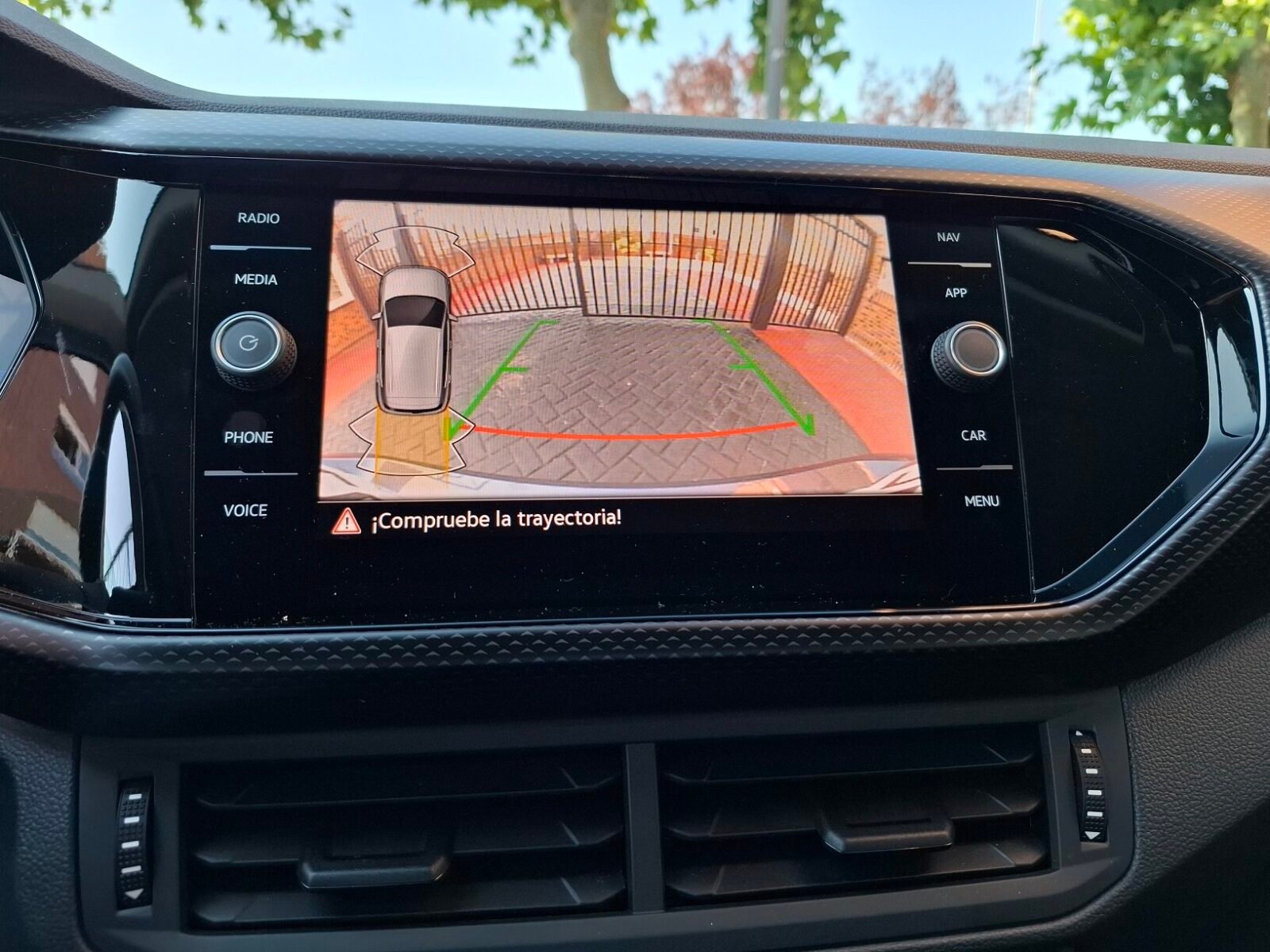 VOLKSWAGEN T-CROSS ADVANCE TSi