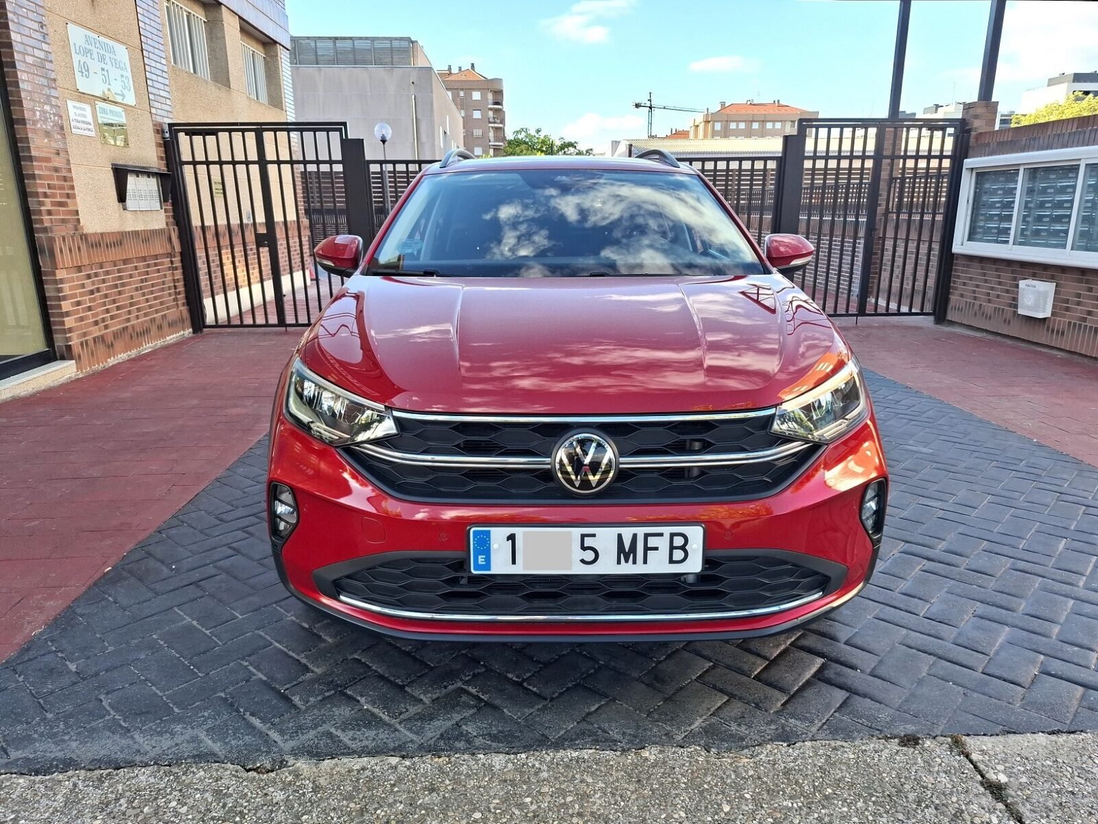 VOLKSWAGEN TAIGO LIFE DSG