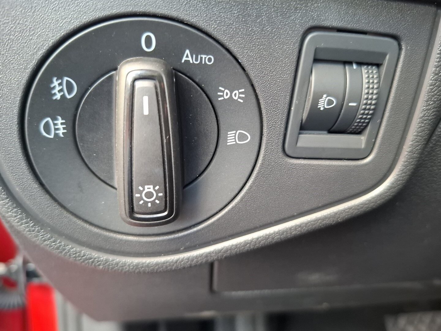 VOLKSWAGEN TAIGO LIFE DSG