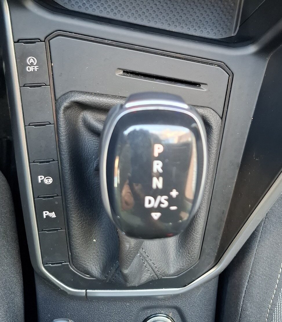 VOLKSWAGEN TAIGO LIFE DSG