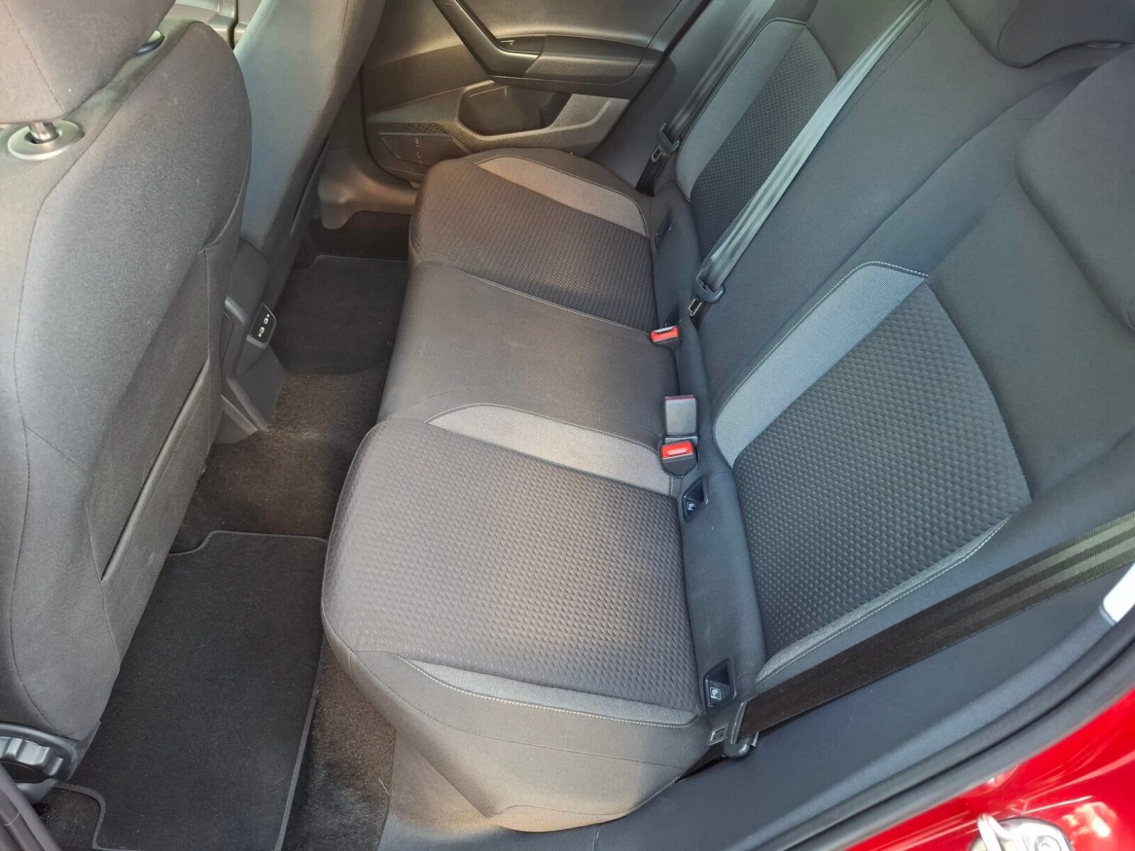 VOLKSWAGEN TAIGO LIFE DSG