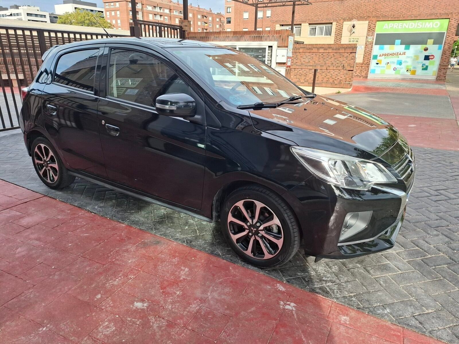 MITSUBISHI Space Star Kaiteki