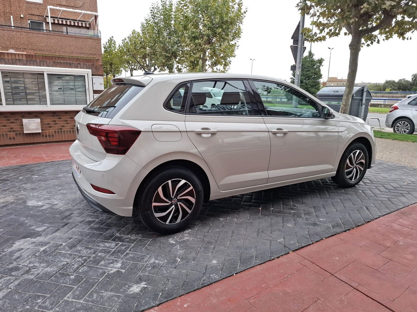 VOLKSWAGEN POLO 1.0 Tsi Life