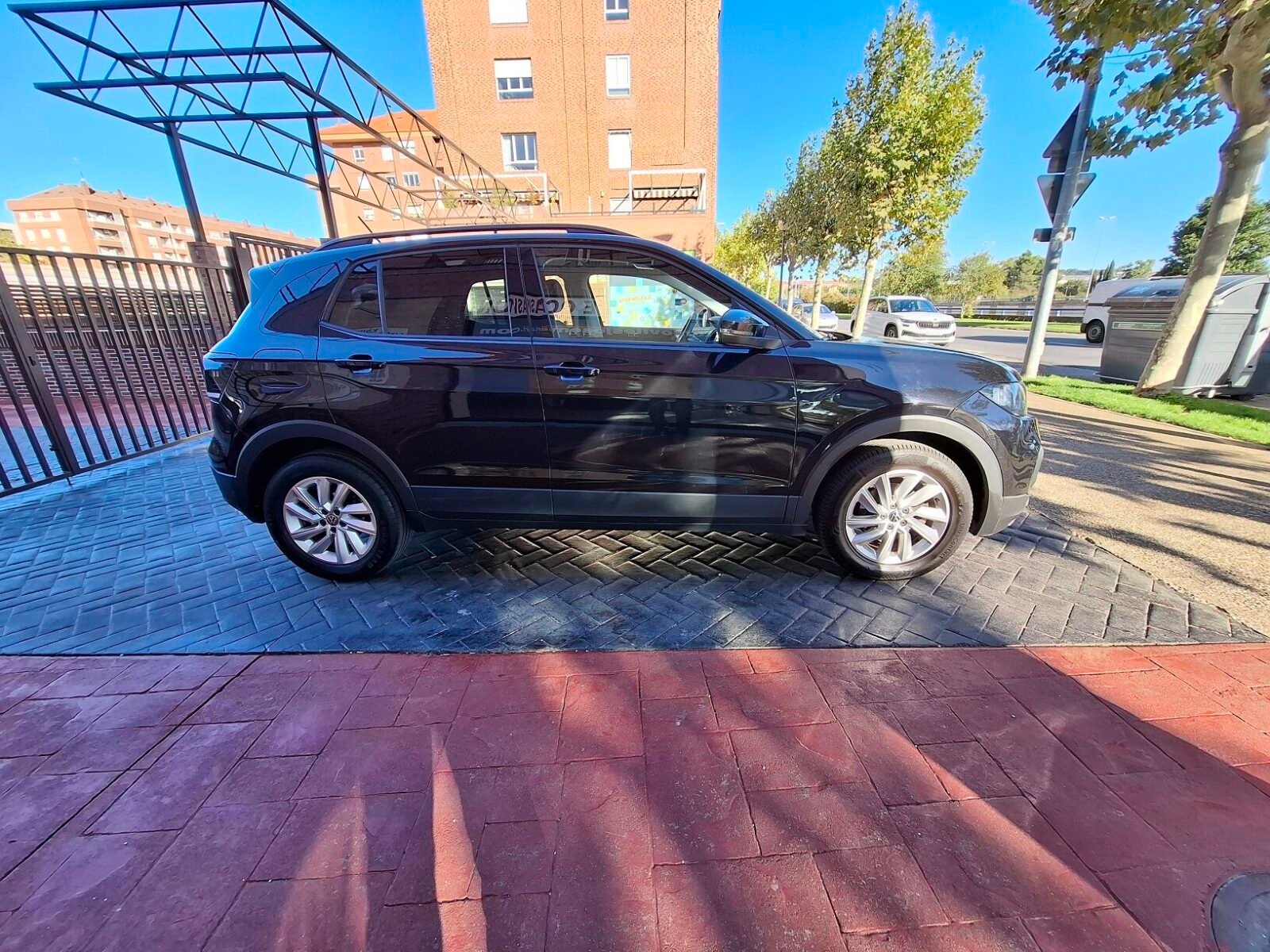 VOLKSWAGEN T-CROSS ADVANCE