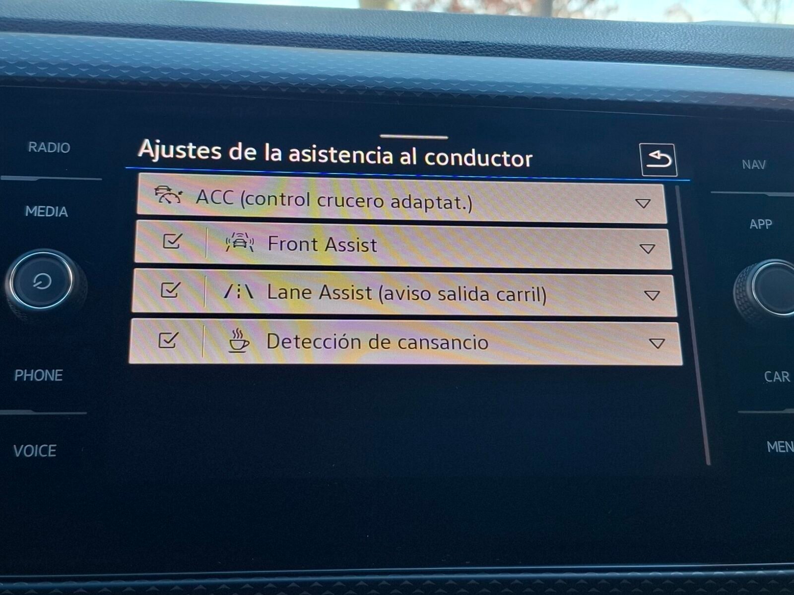 VOLKSWAGEN T-CROSS ADVANCE