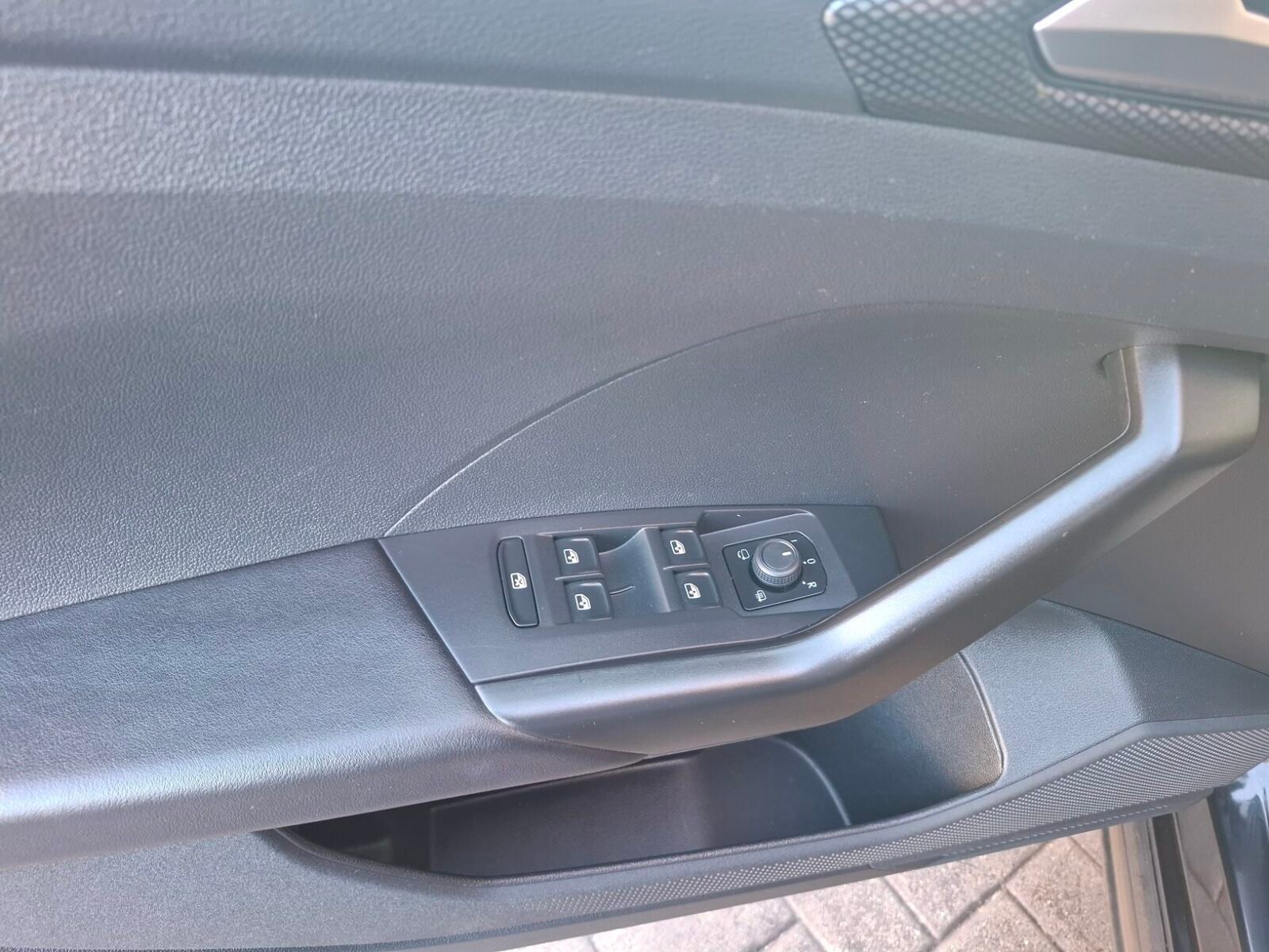 VOLKSWAGEN T-CROSS ADVANCE